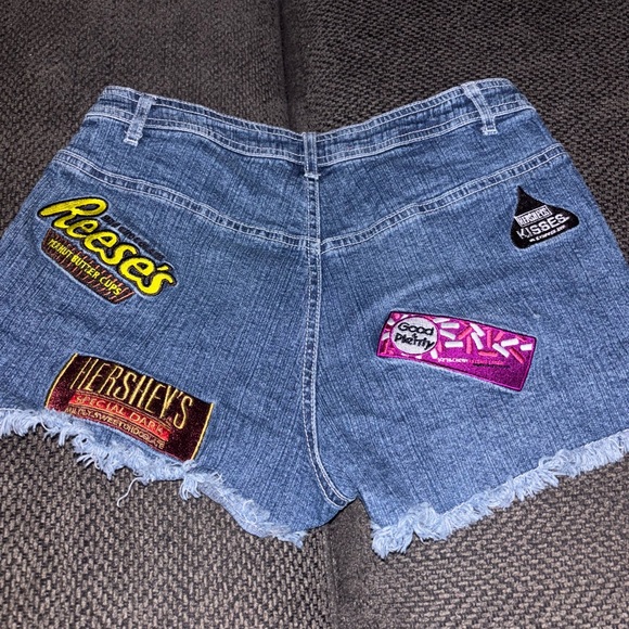 Vtg Hersheys 80s Demin Shorts Embroidered Reeses Kiss Twizzlers Logo Stretch 27 - Picture 4 of 4